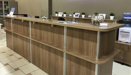 Стойка-ресепшн для офиса Vasanta